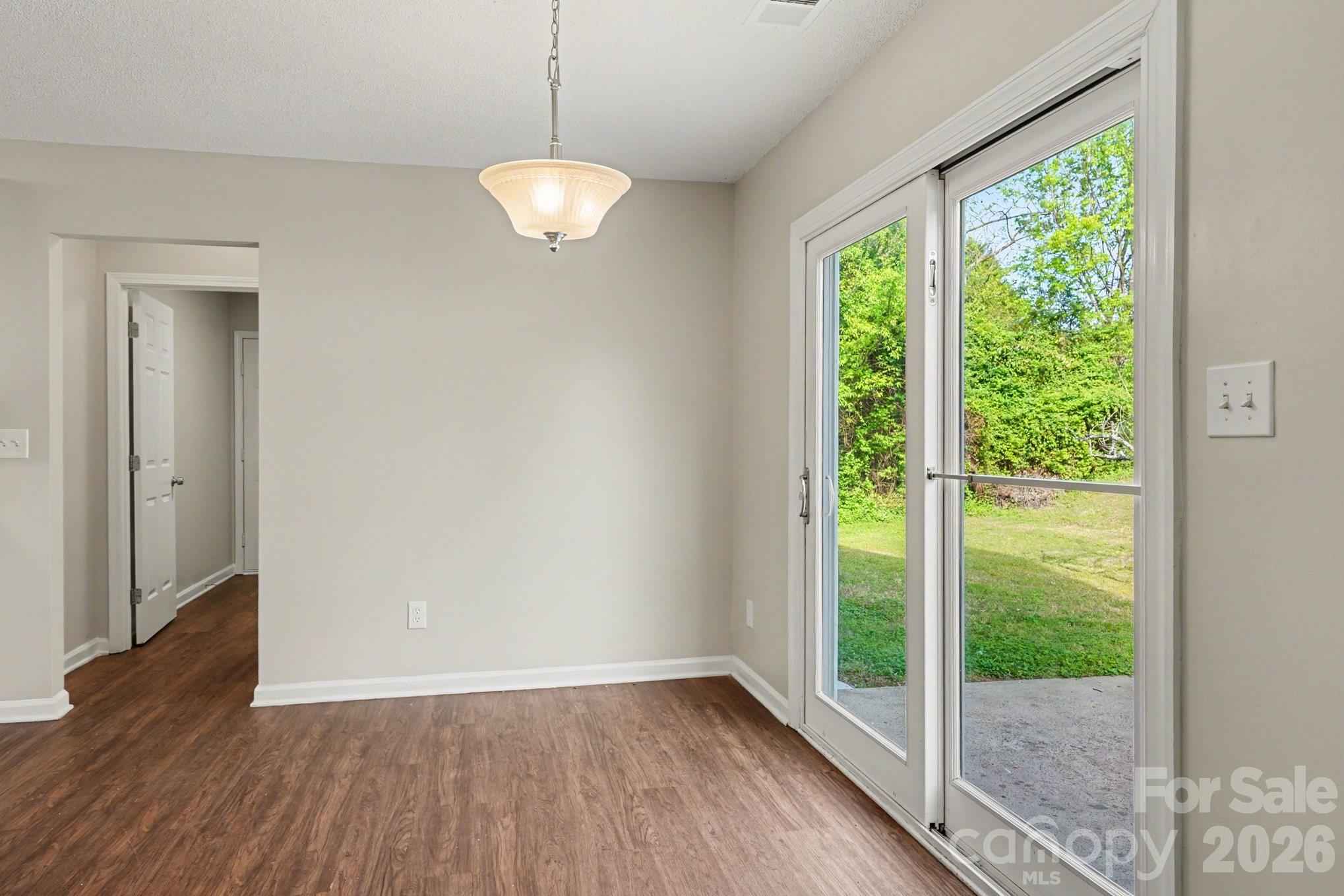 Laurel Ridge - Residential