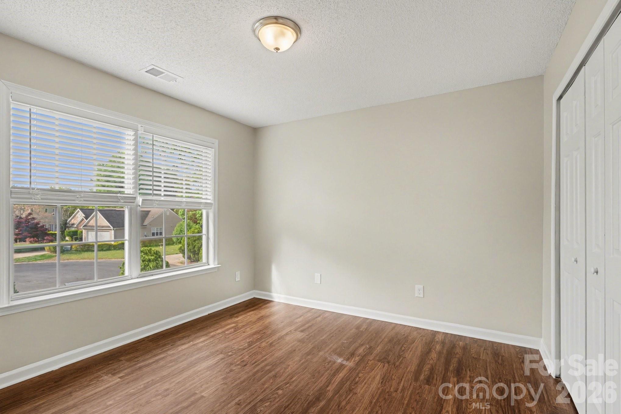 Laurel Ridge - Residential