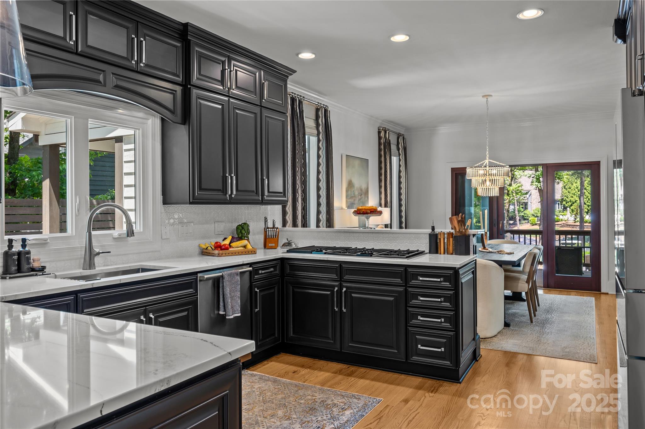 Diane Shores - Residential