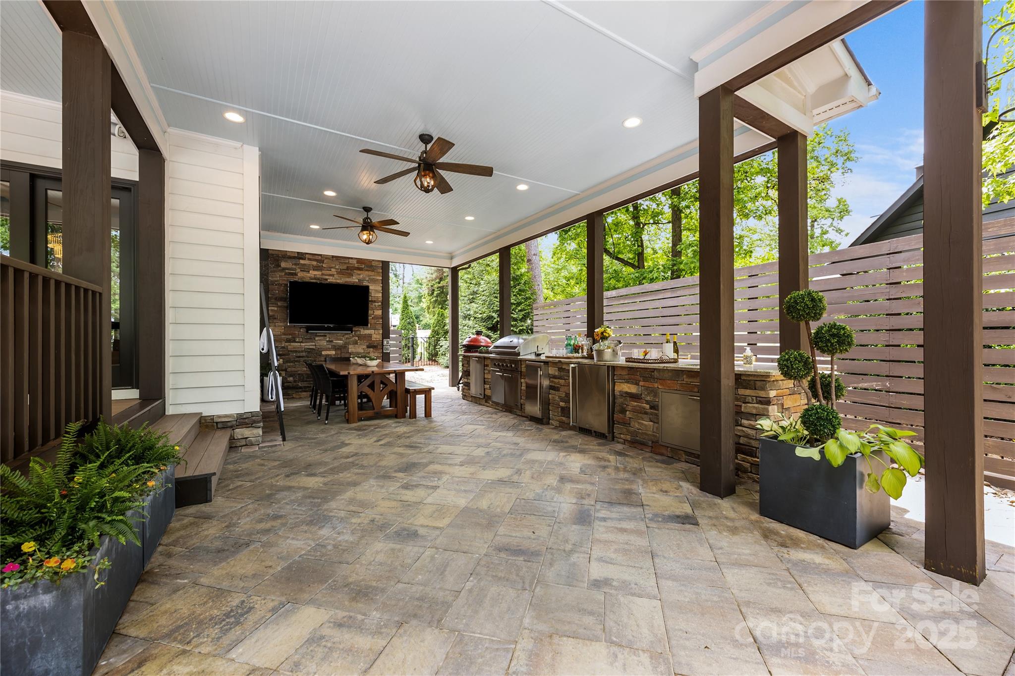 Diane Shores - Residential