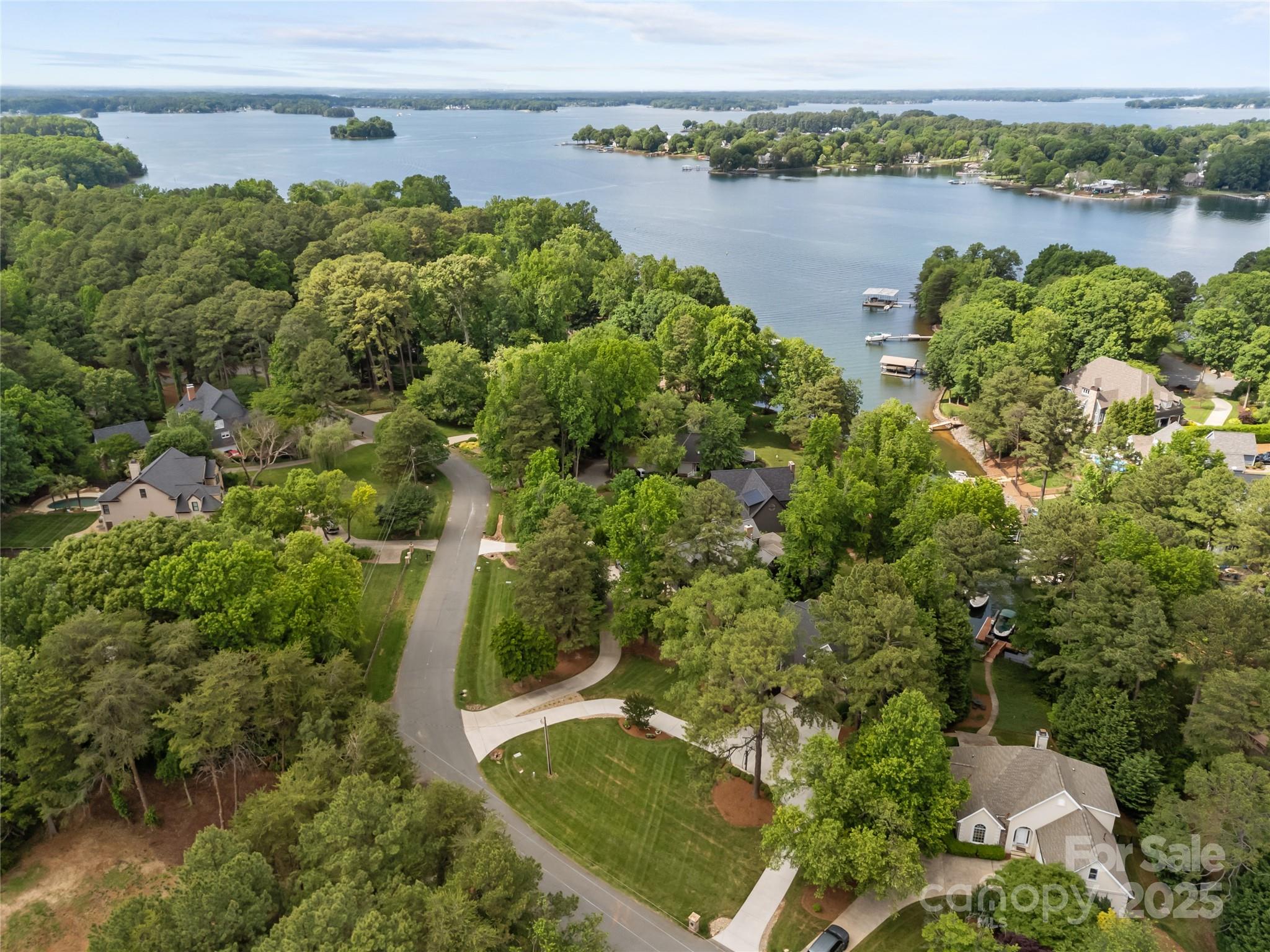 Diane Shores - Residential