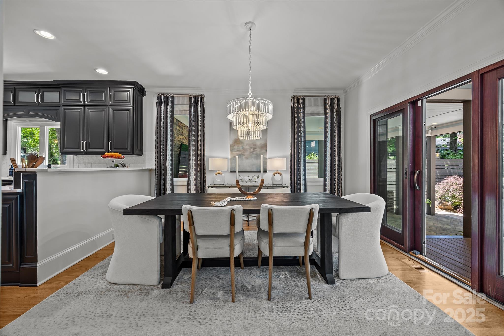 Diane Shores - Residential