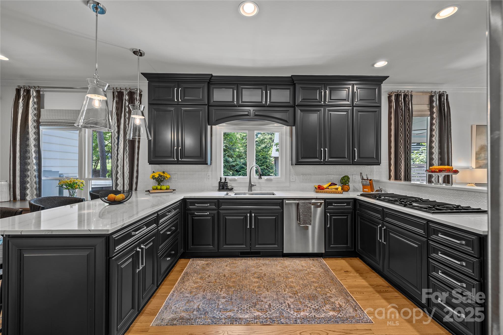 Diane Shores - Residential