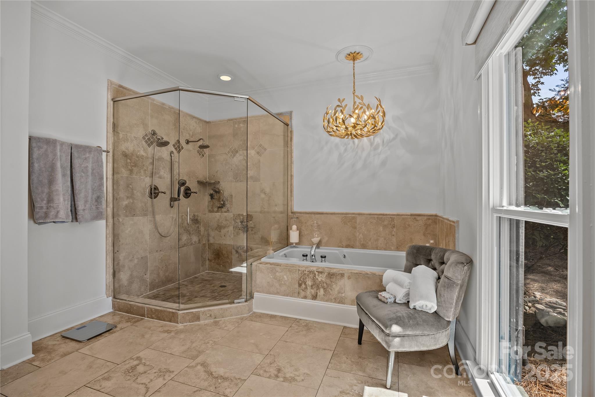 Diane Shores - Residential