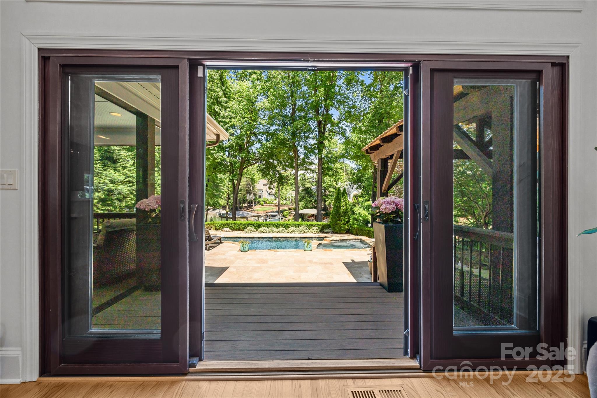 Diane Shores - Residential