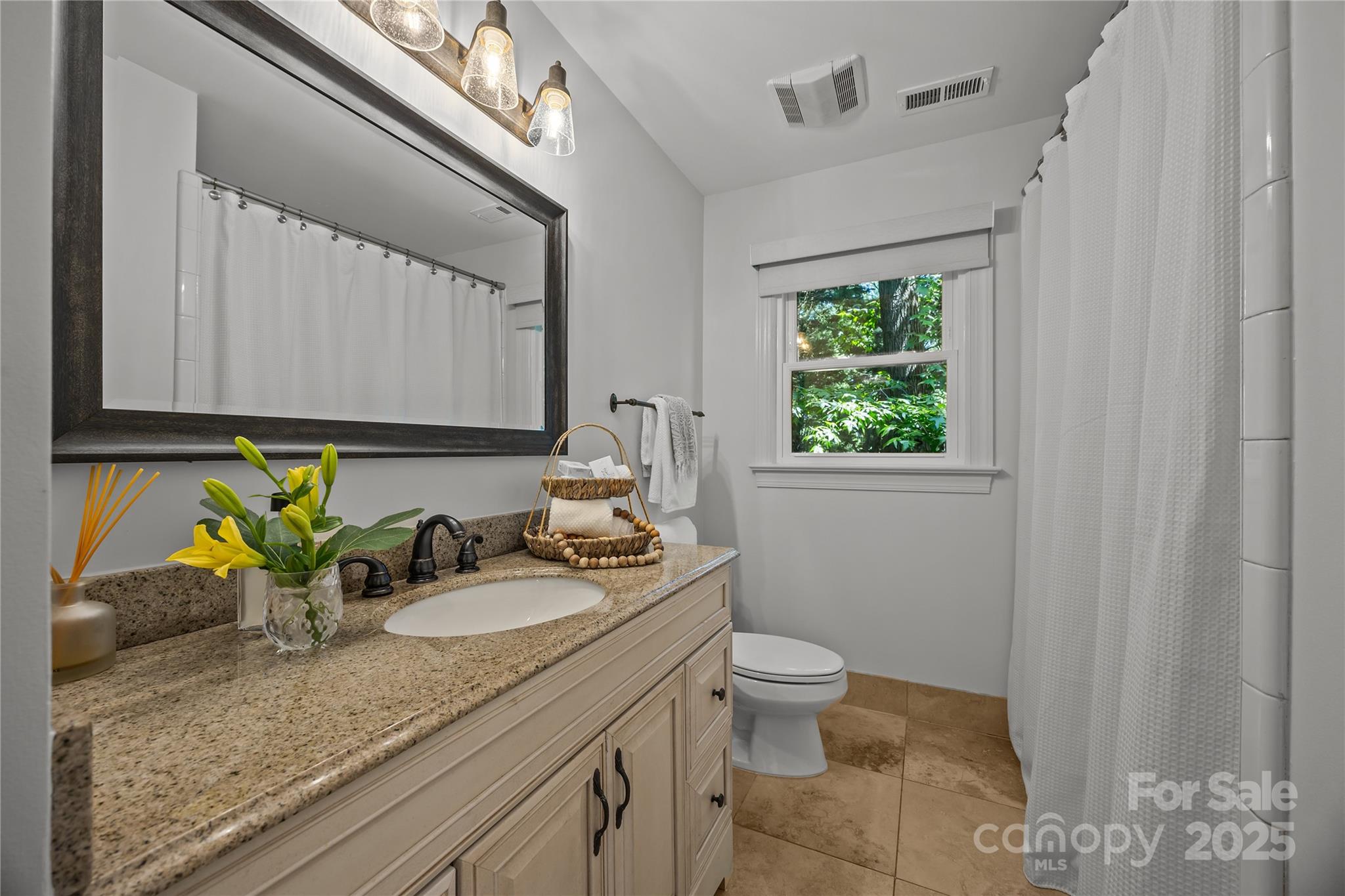 Diane Shores - Residential