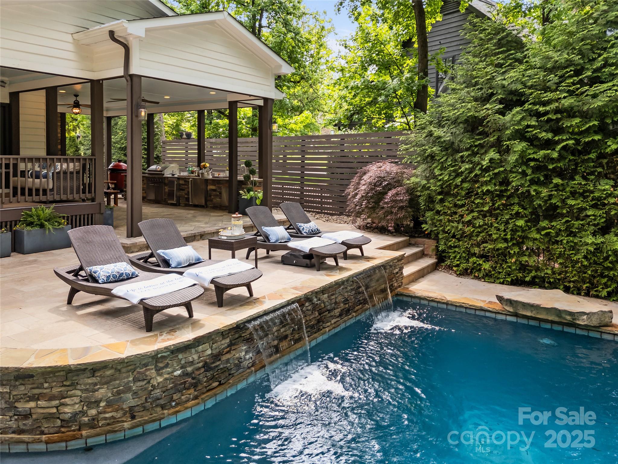 Diane Shores - Residential