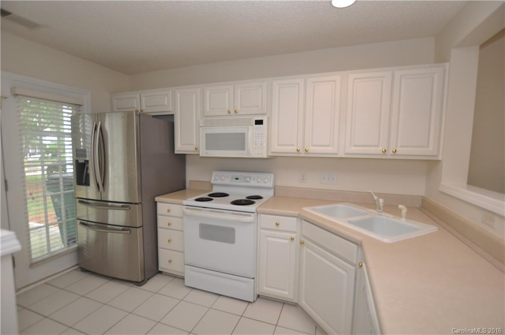 Tyler Woods - Residential Lease