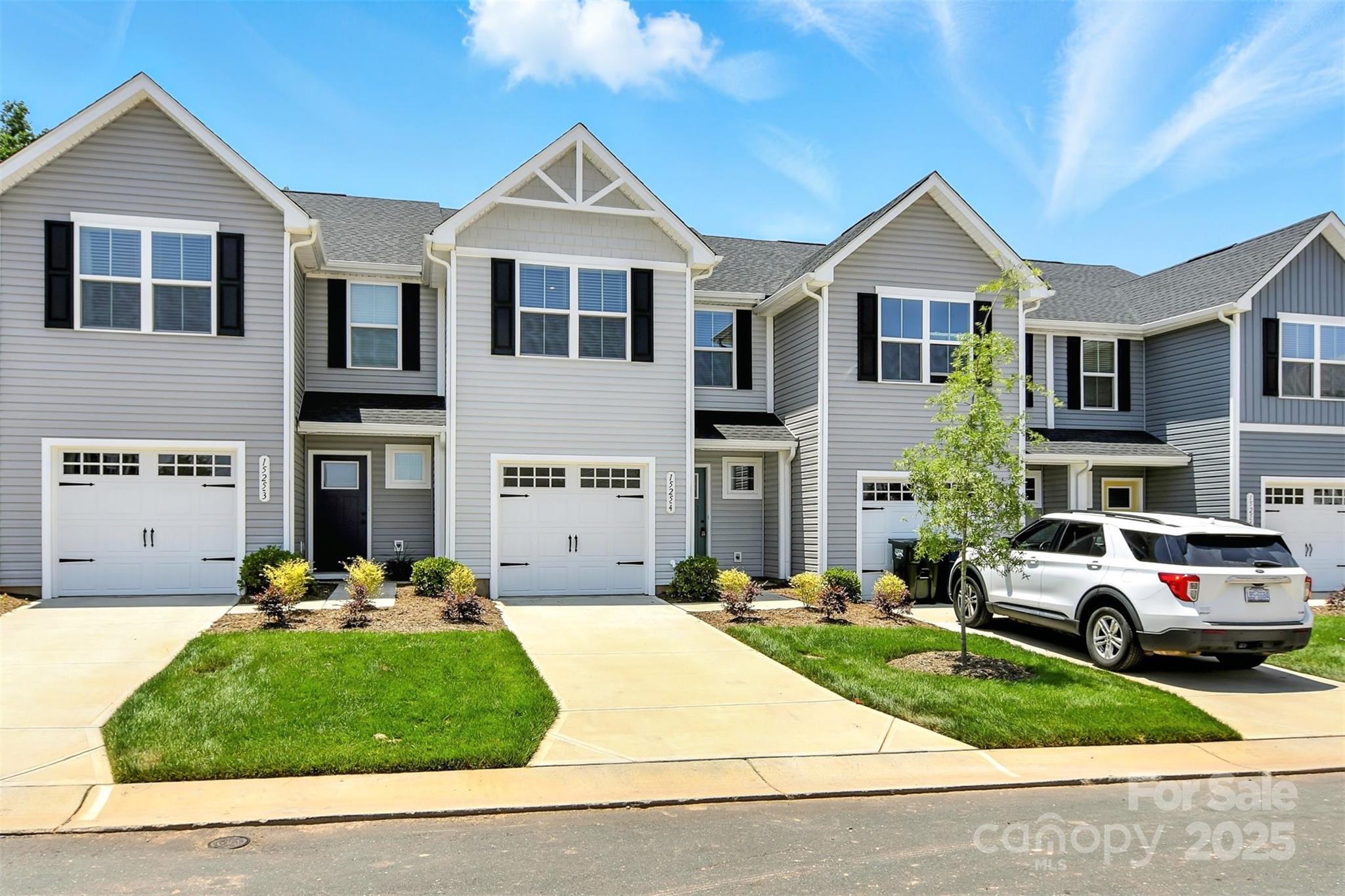 1525 39th Avenue Loop NE 4