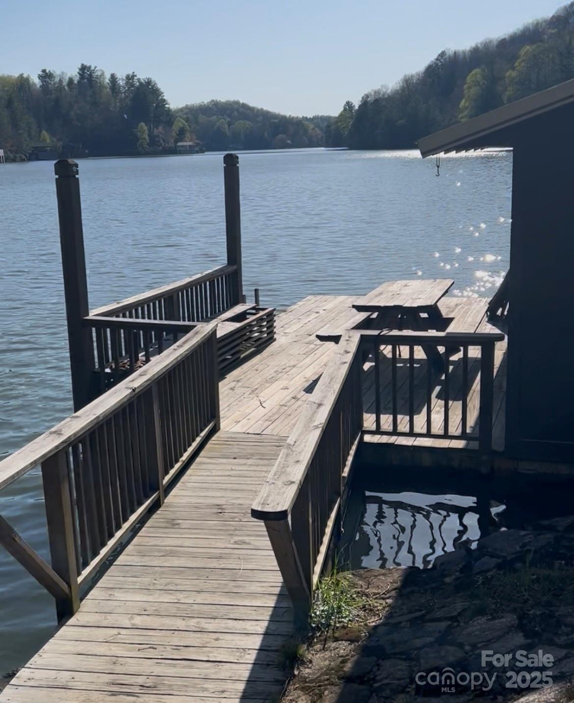 Lake Summit - Residential