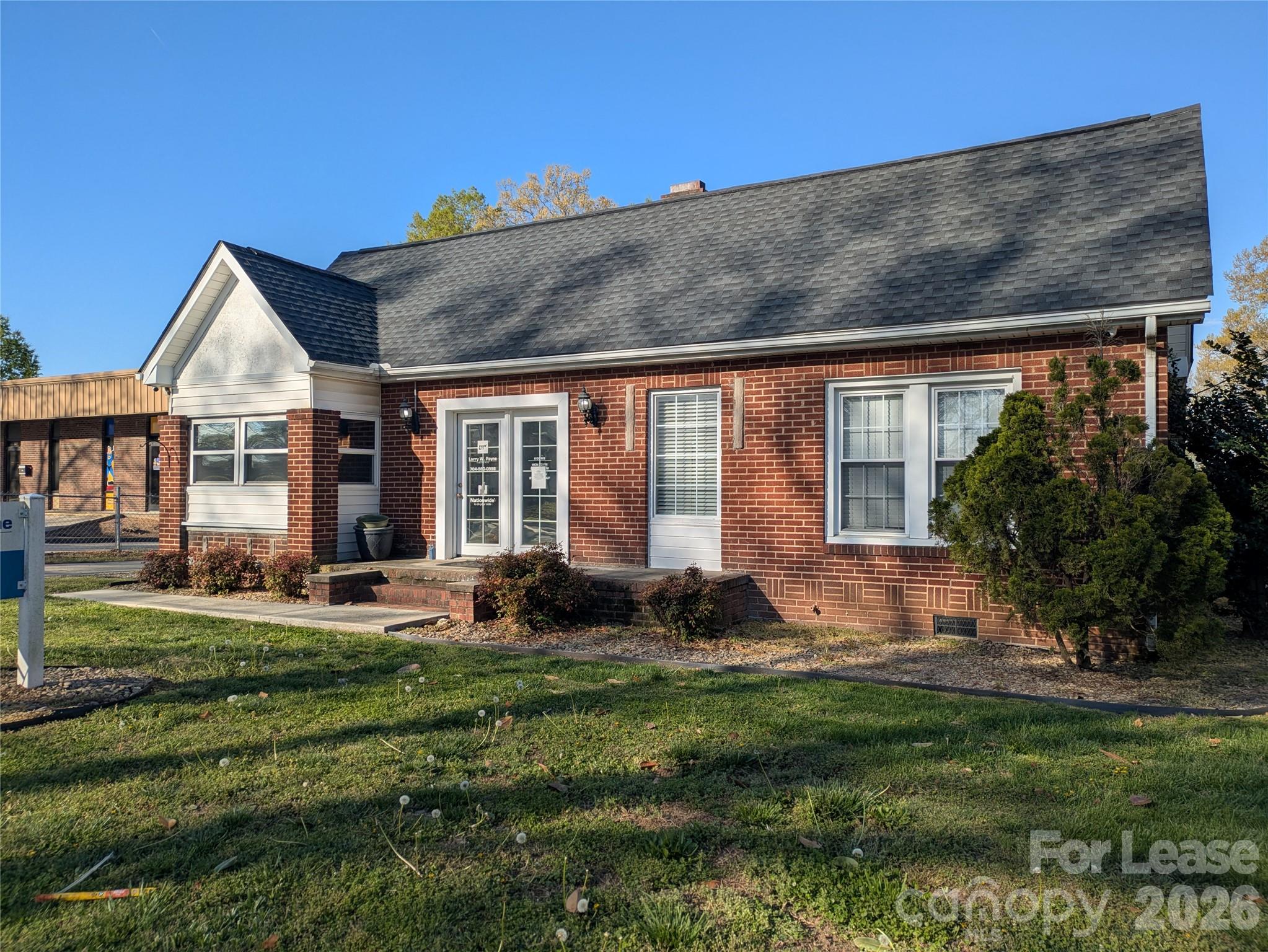 146 W Statesville Avenue