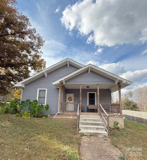 204 Shelby Street Hickory NC 28601