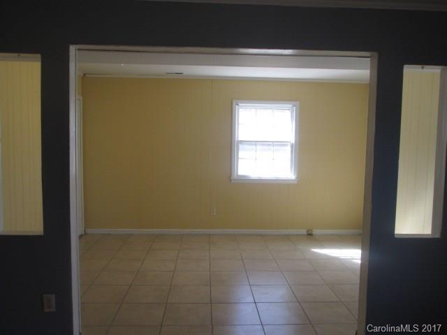 Four Seasons - Residential Lease