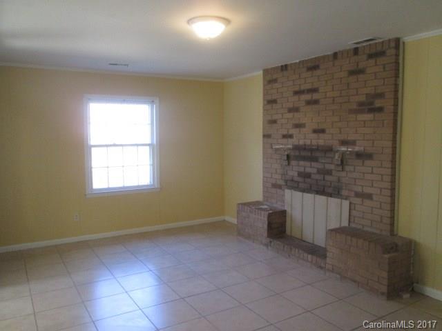 Four Seasons - Residential Lease