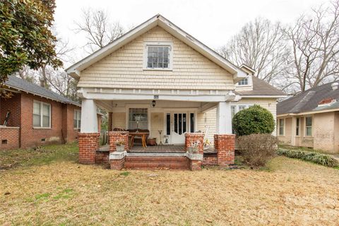 153 Walnut Street Chester SC 29706