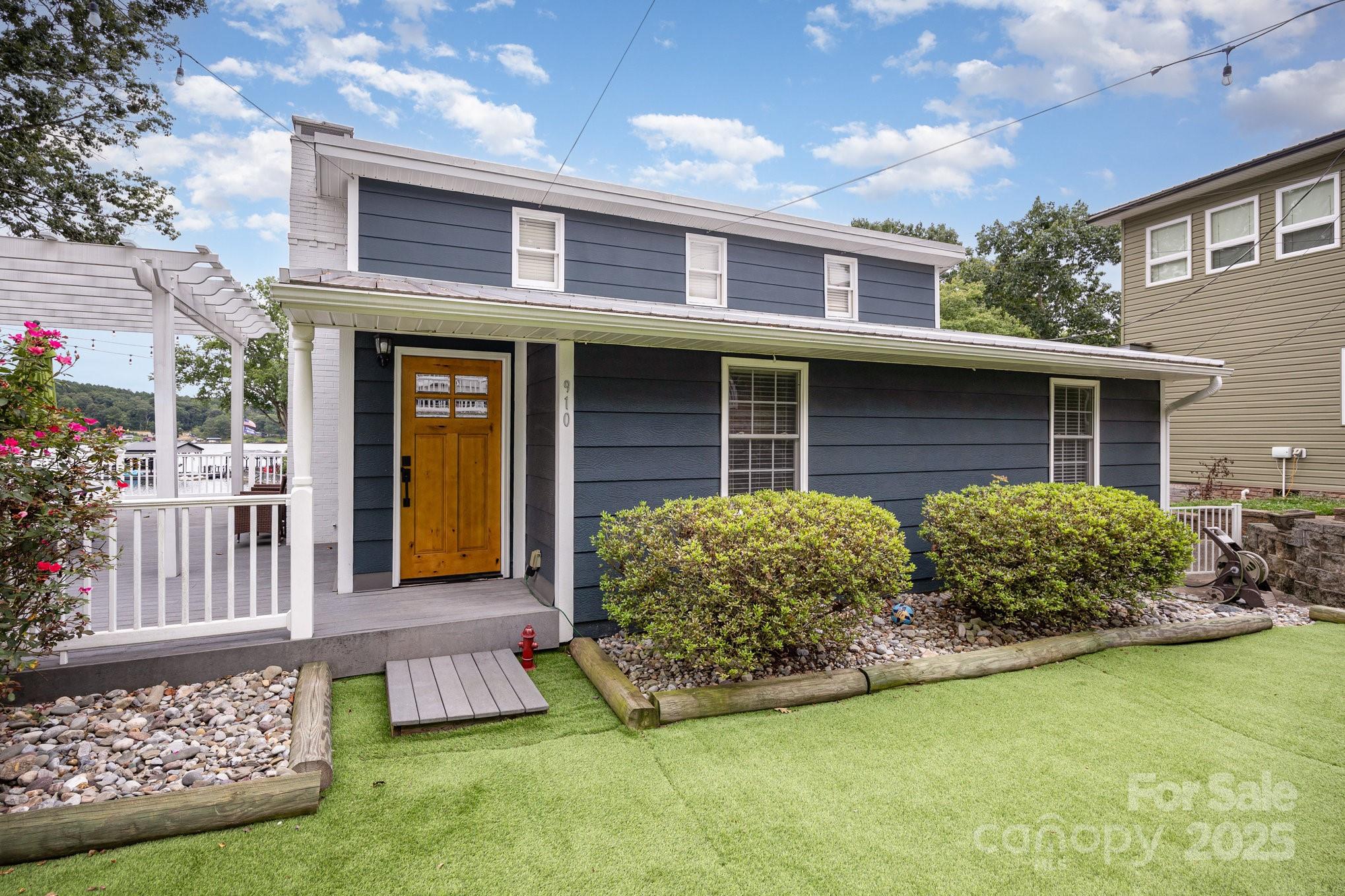 910 & 914 Pinehaven Drive 141, 142