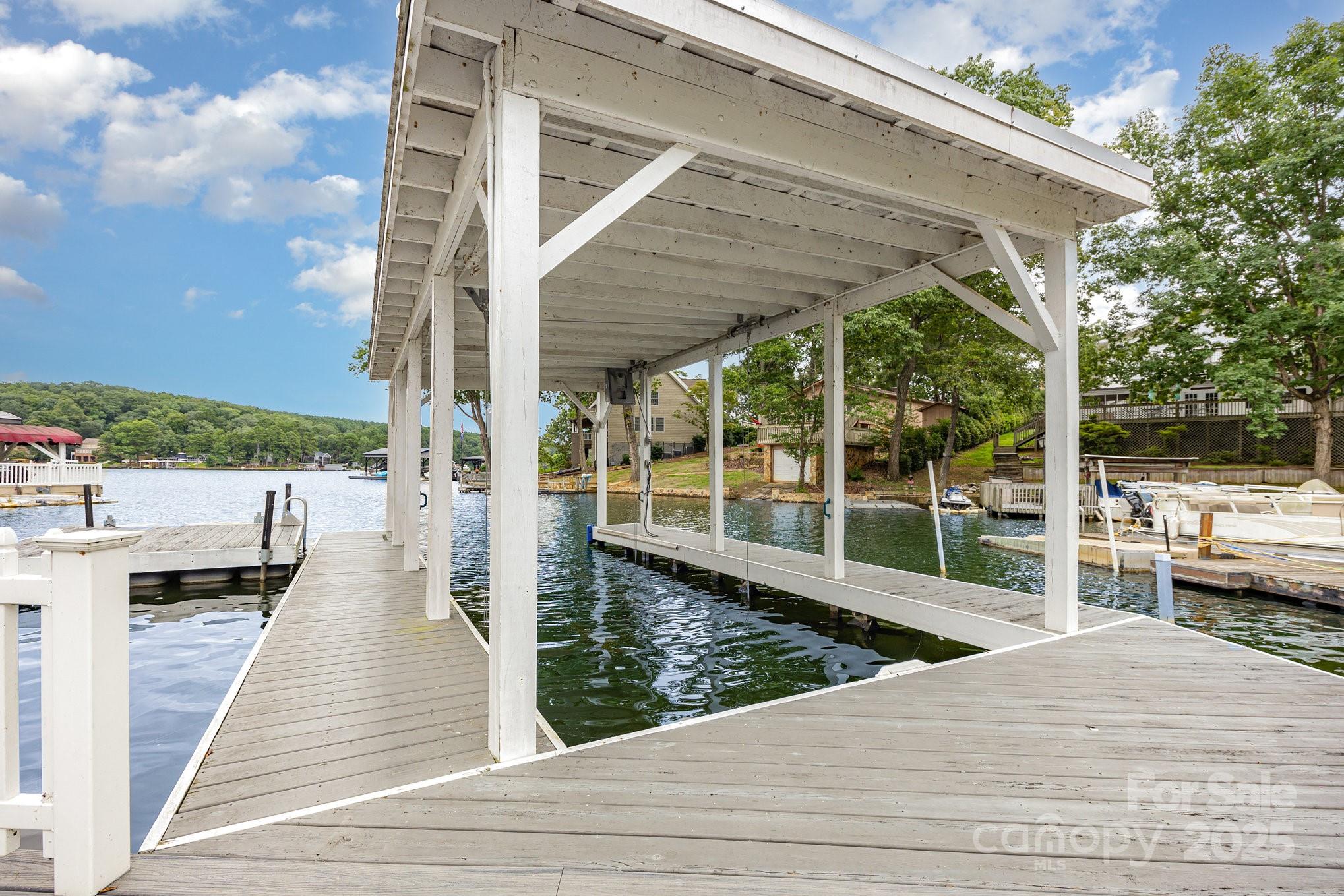 910 & 914 Pinehaven Drive 141, 142