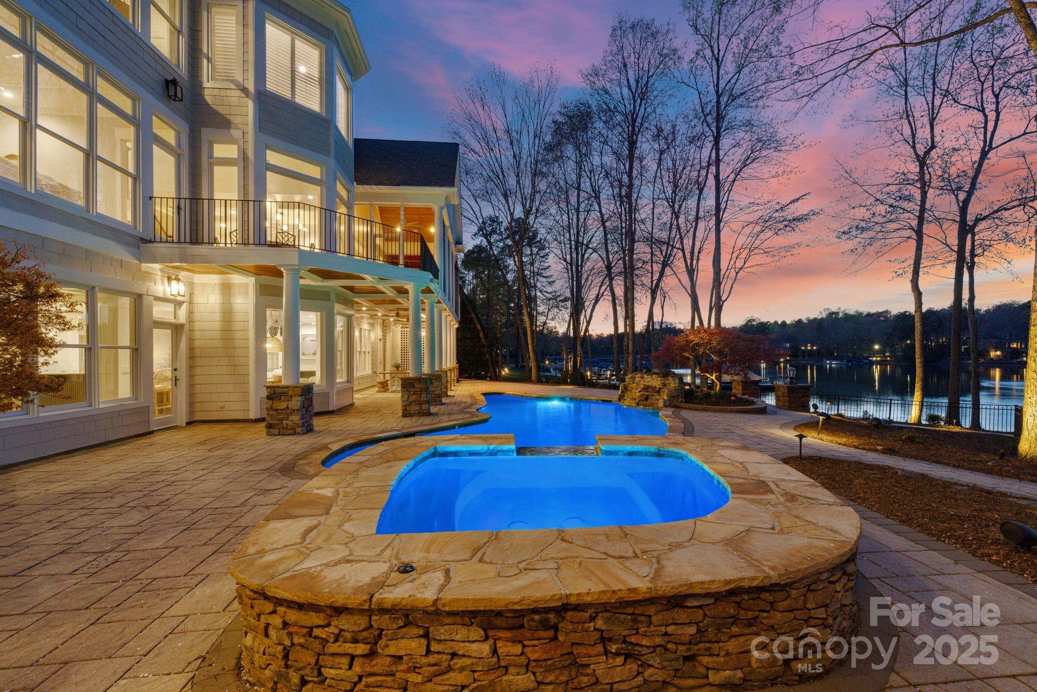 111 Moors End Loop