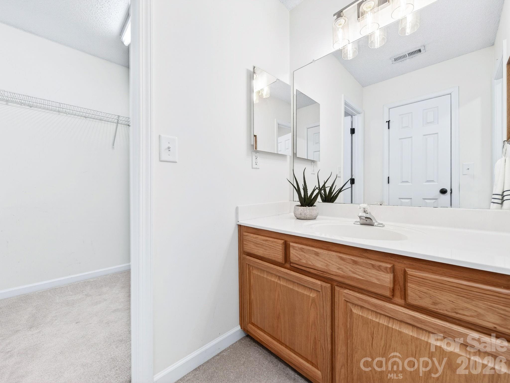 Holly Ridge - Residential