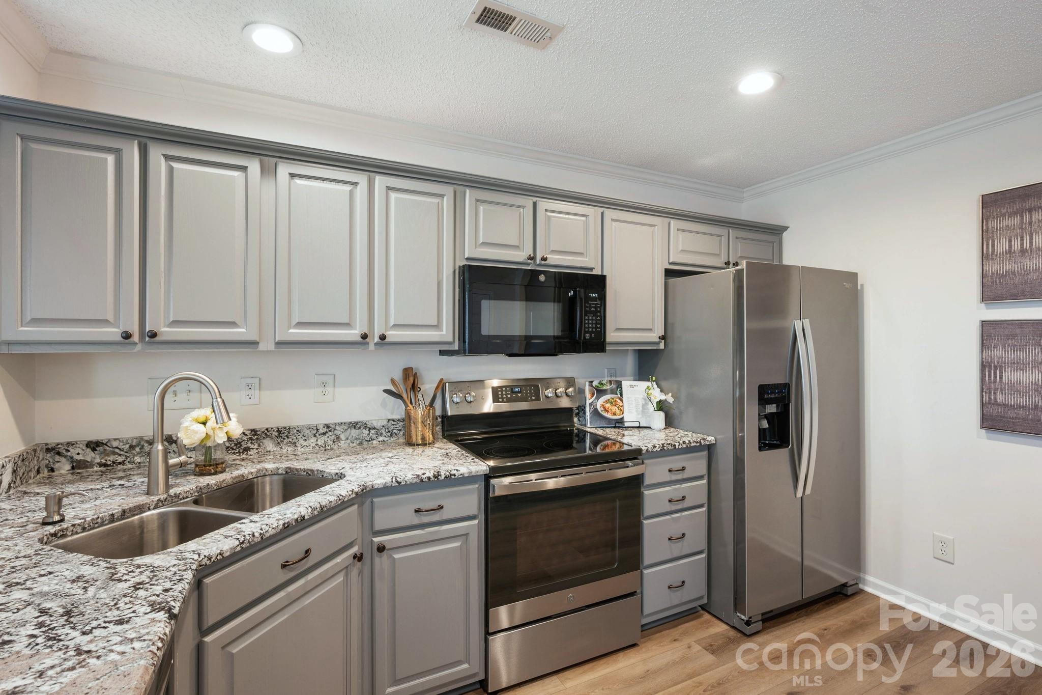 Holly Ridge - Residential