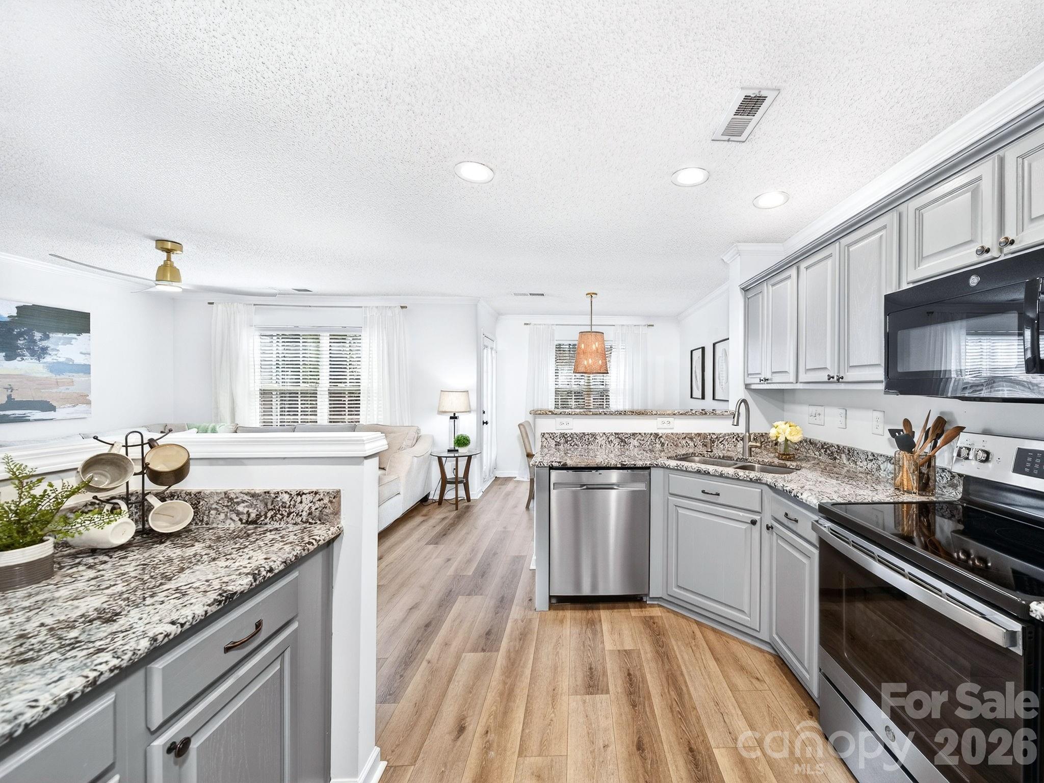 Holly Ridge - Residential