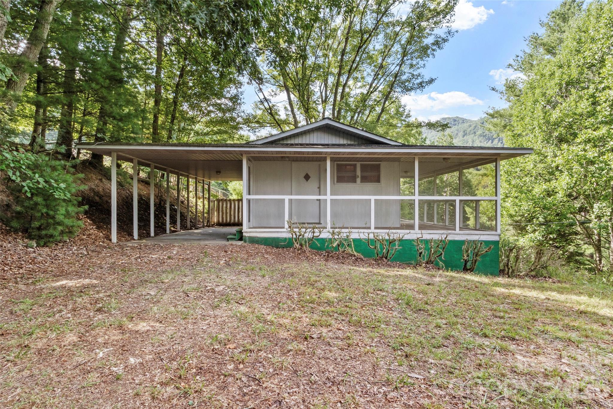 144 Florida Hill Drive, Green Mountain, NC, 28740
