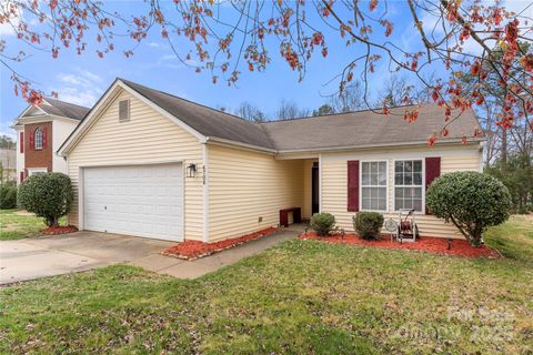 6708 Burning Oak Lane Charlotte NC 28216