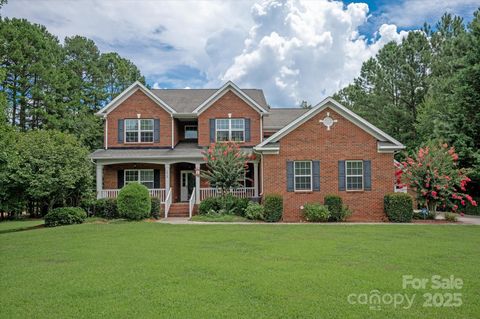 Photo of 1012 Garden Rose Court, Matthews, NC 28104 (MLS # 4282637)
