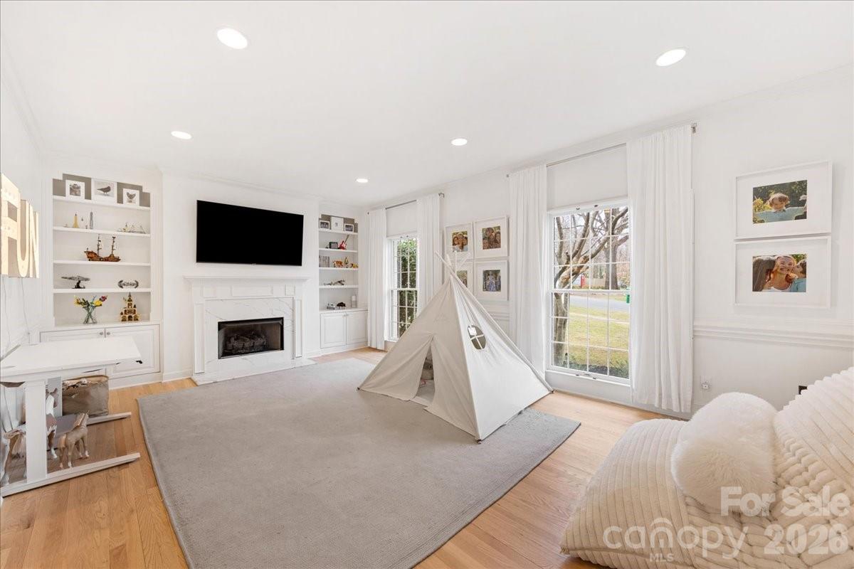 Winding Brook - Residential