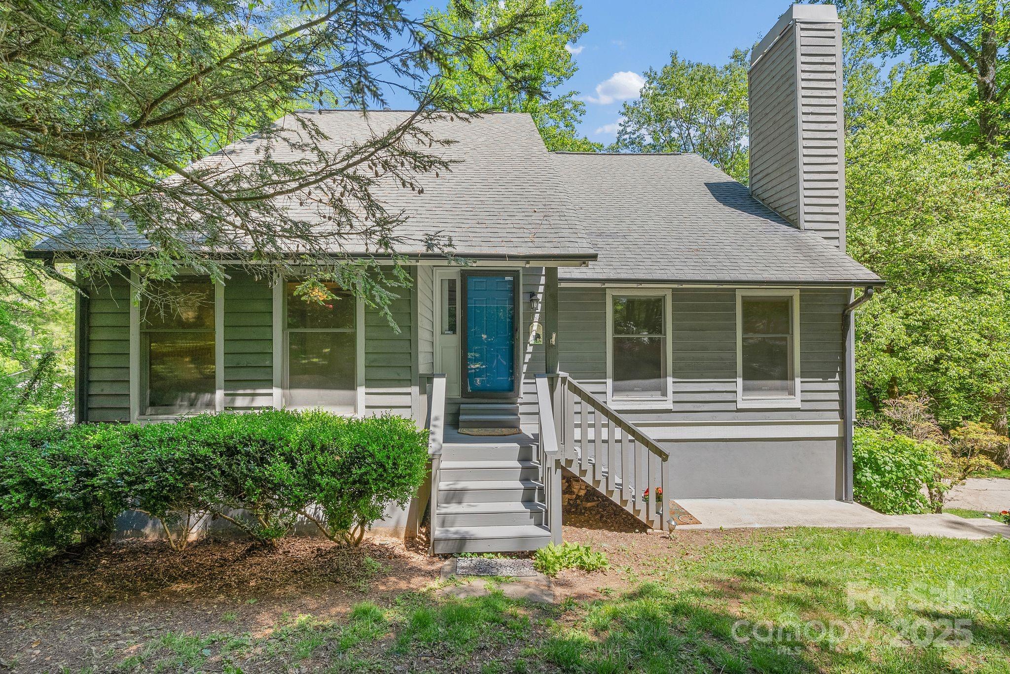 168 Scarlet Drive