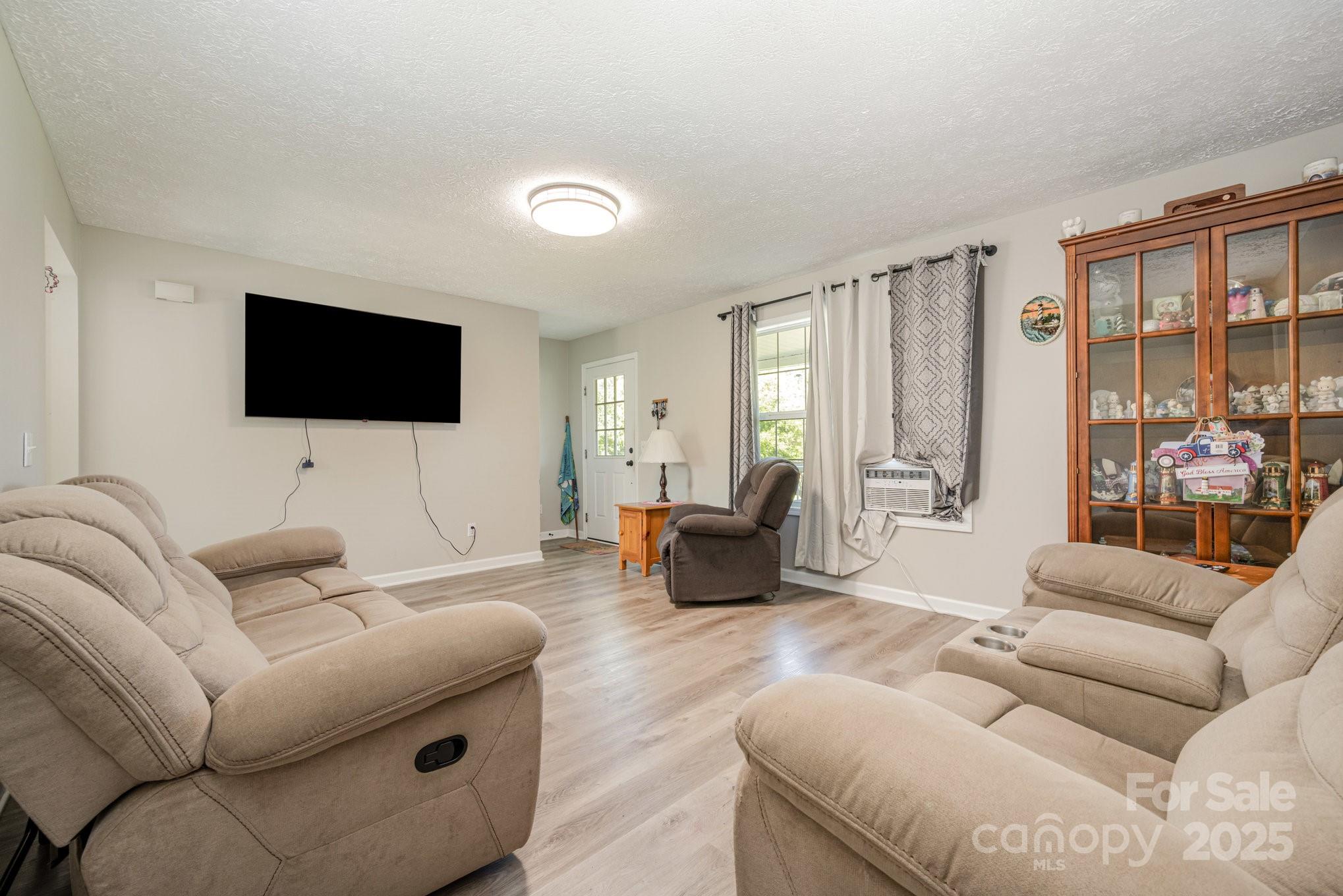 210 Mazeppa Road