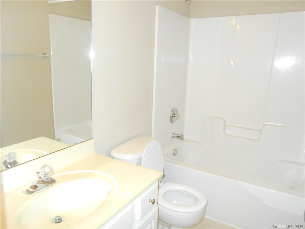 Villages Of Avonlea - Residential Lease