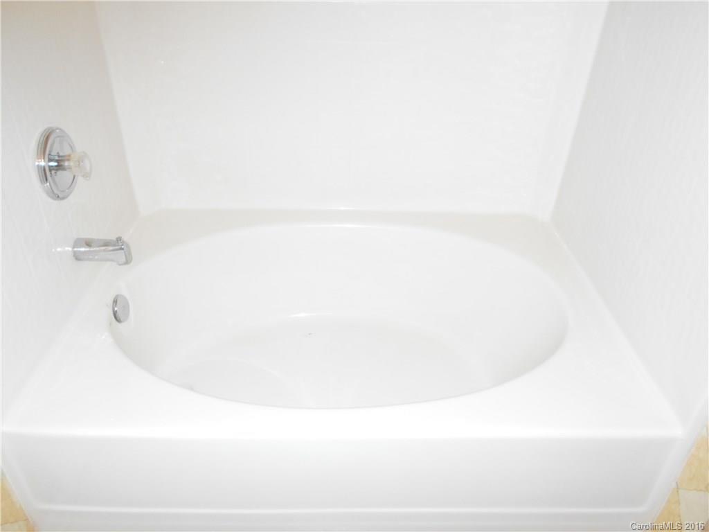 Villages Of Avonlea - Residential Lease