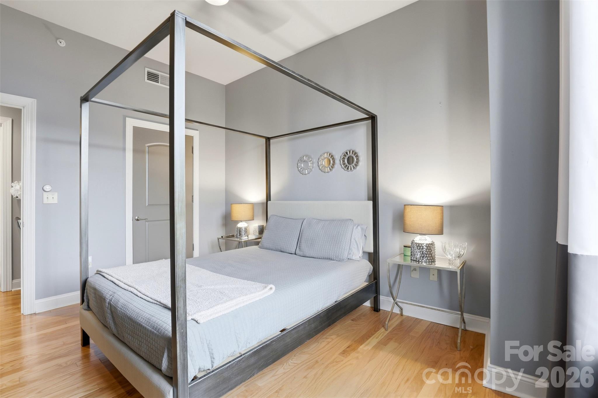 Royal Court - Residential