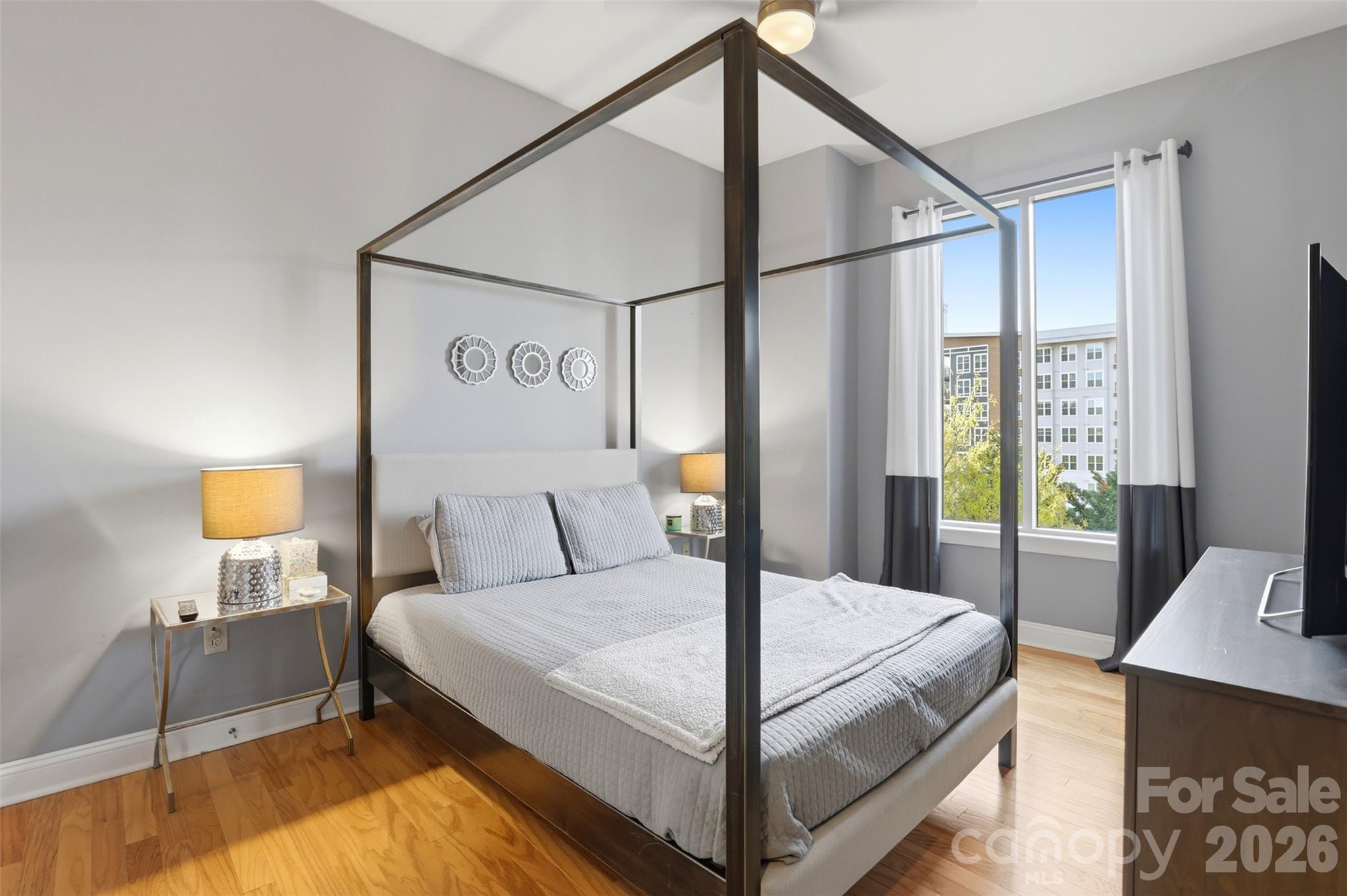 Royal Court - Residential