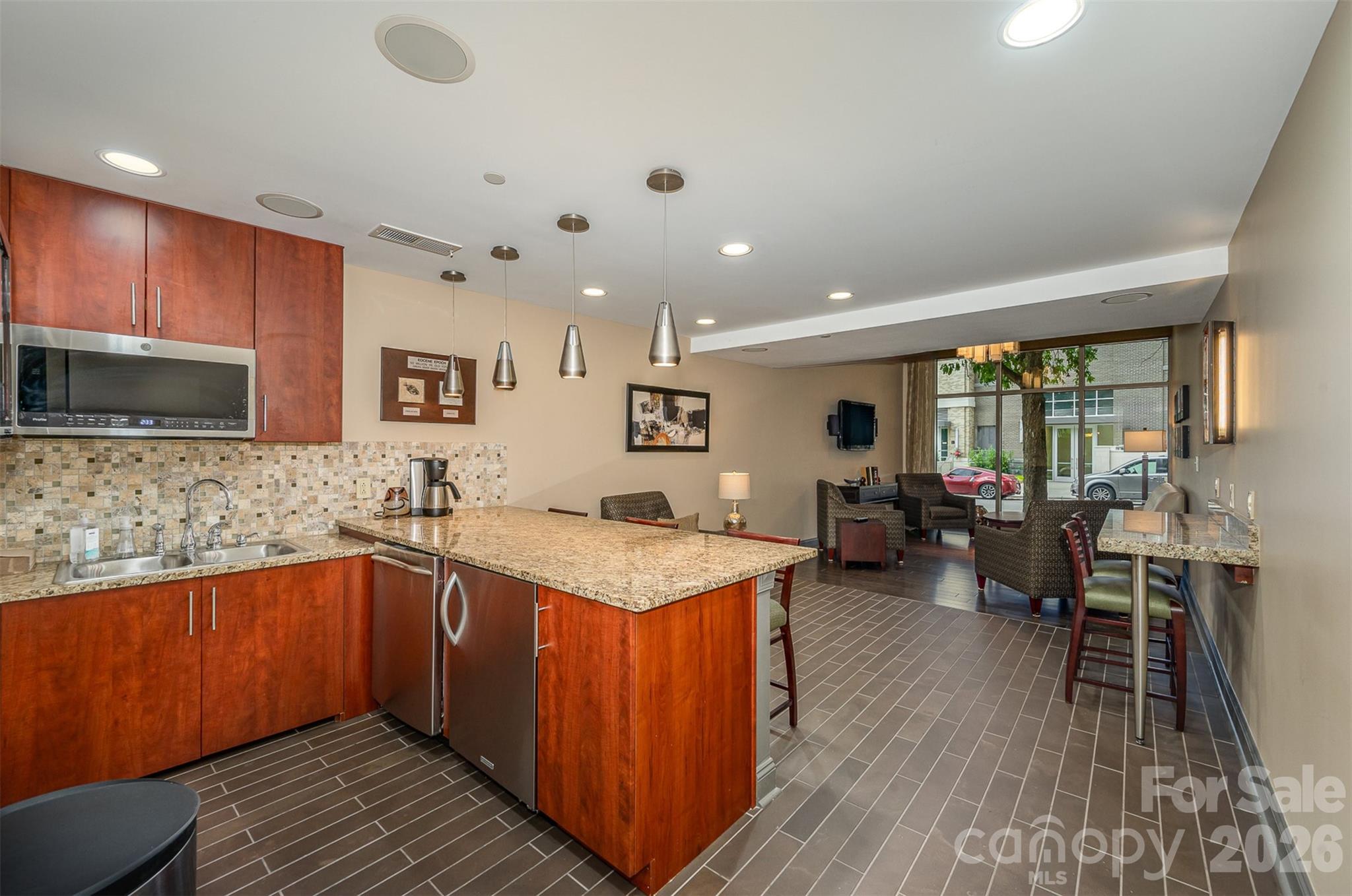 Royal Court - Residential