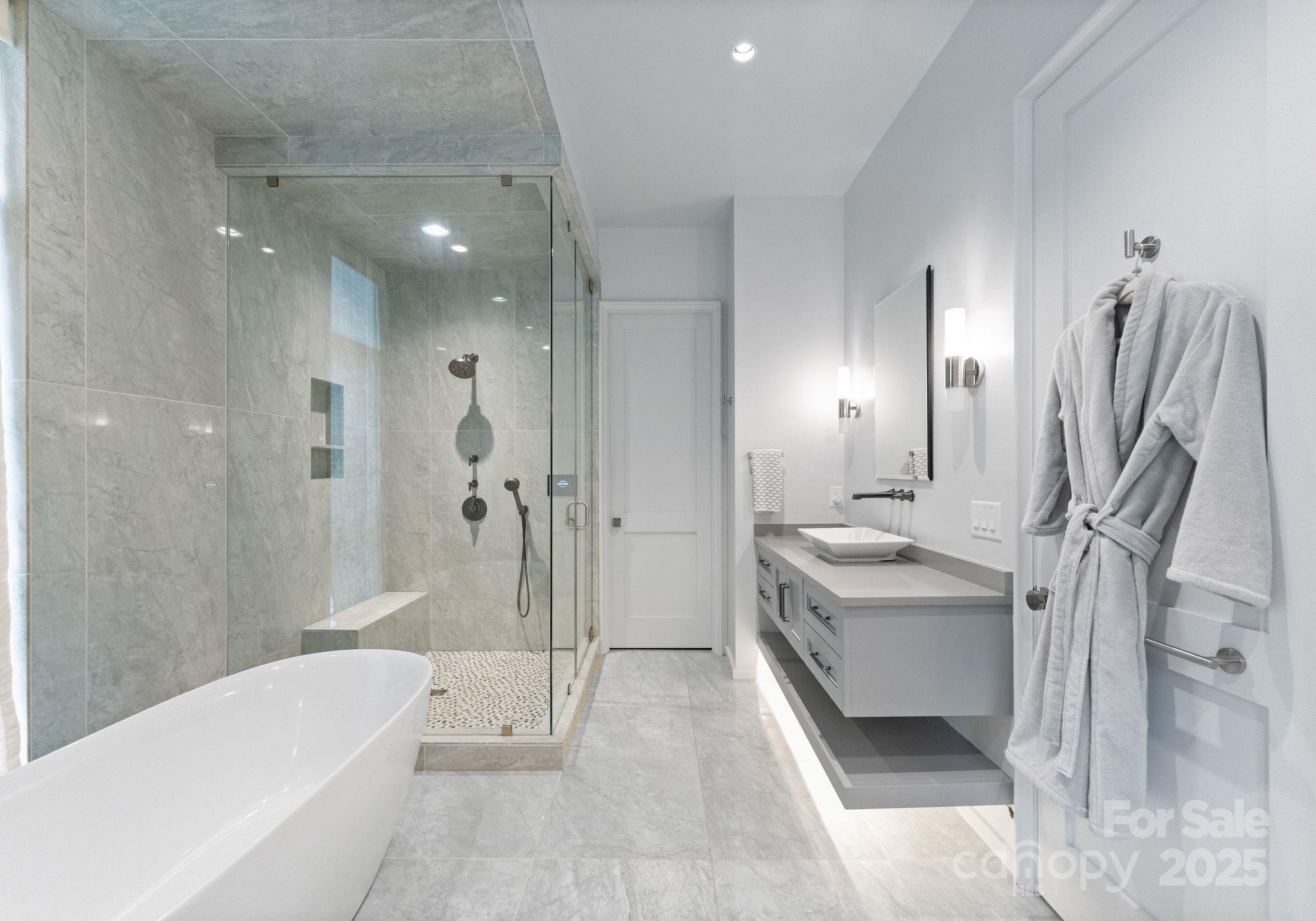 Kenwood Sharon Lane - Residential