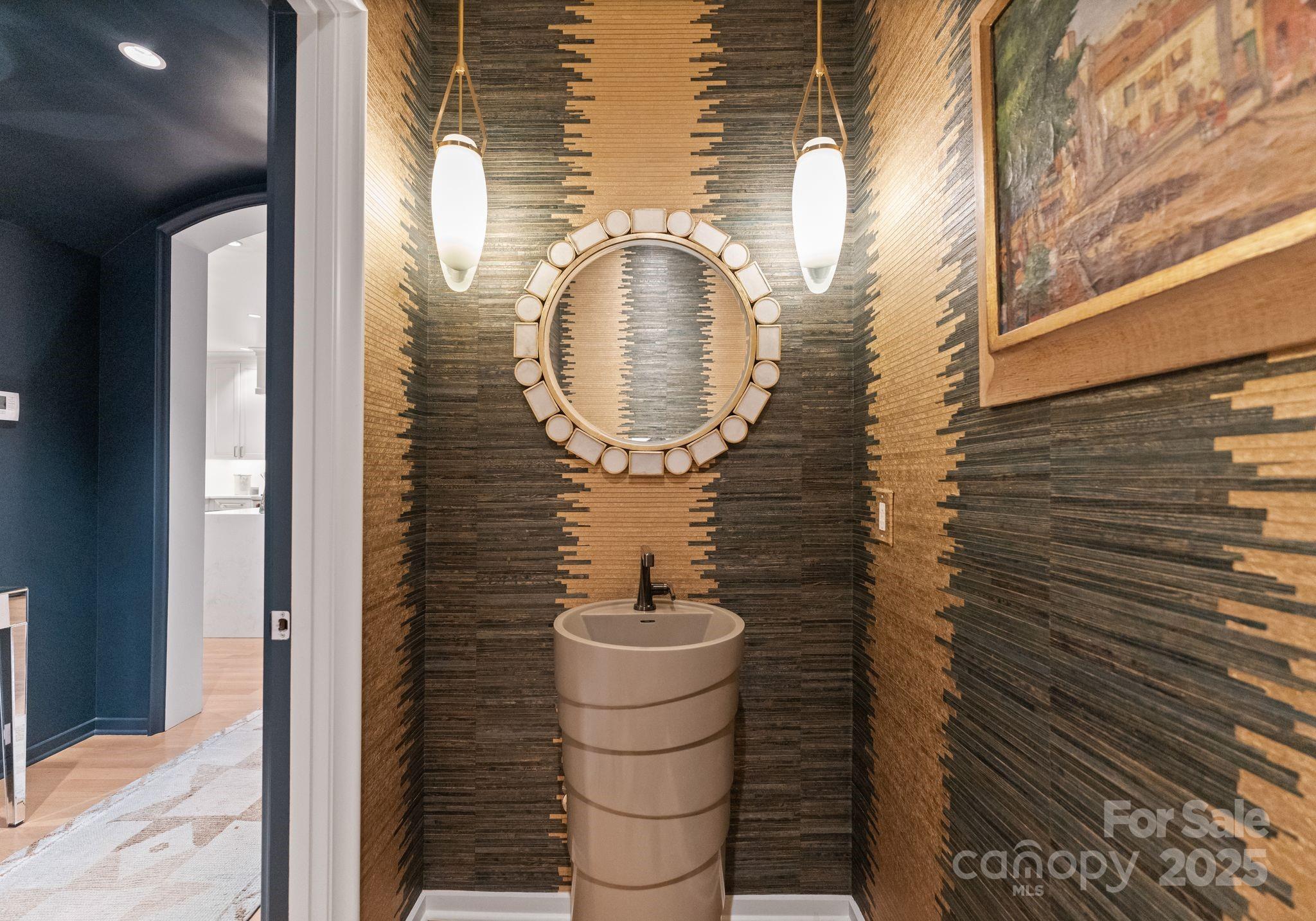 Kenwood Sharon Lane - Residential