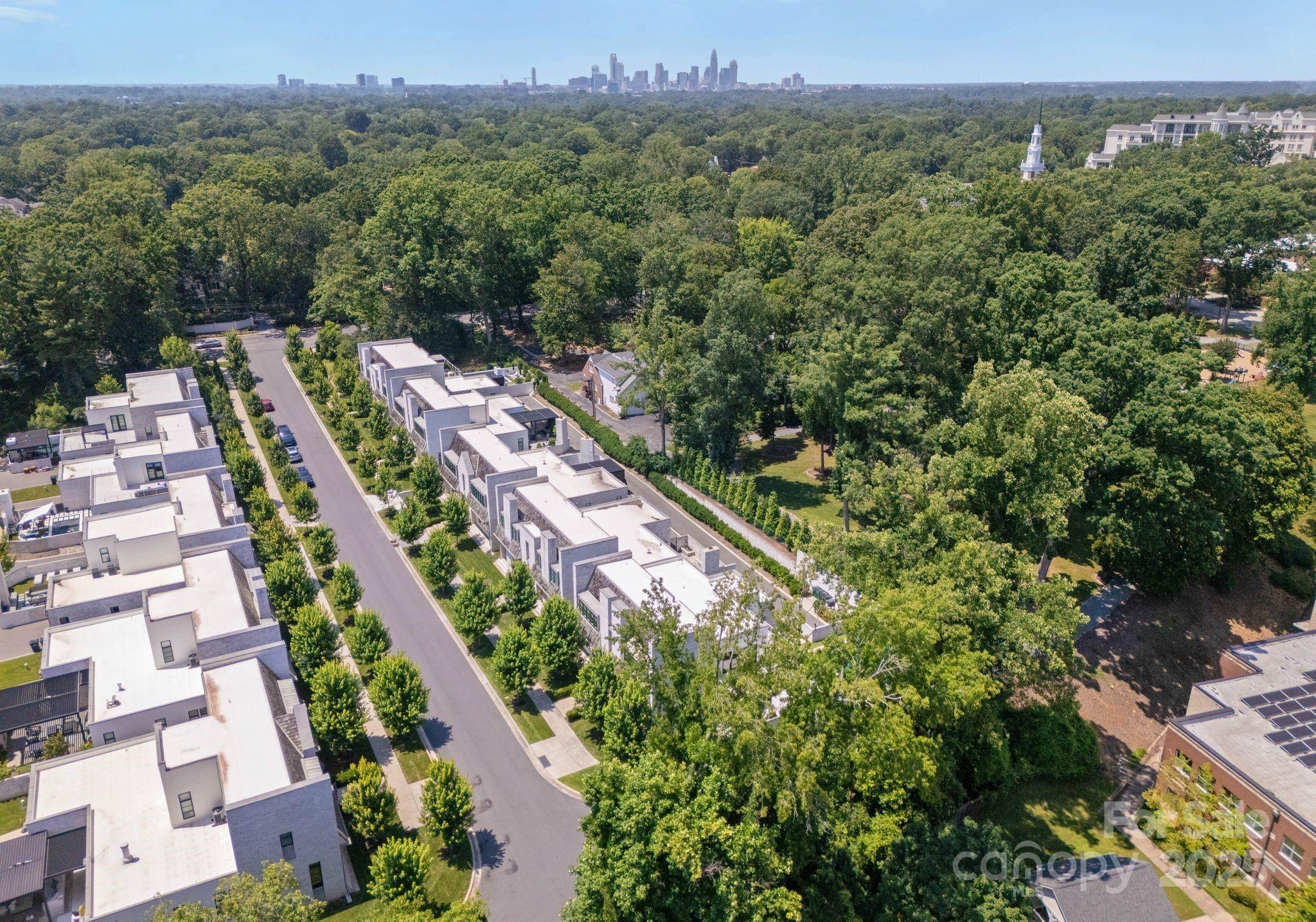 Kenwood Sharon Lane - Residential