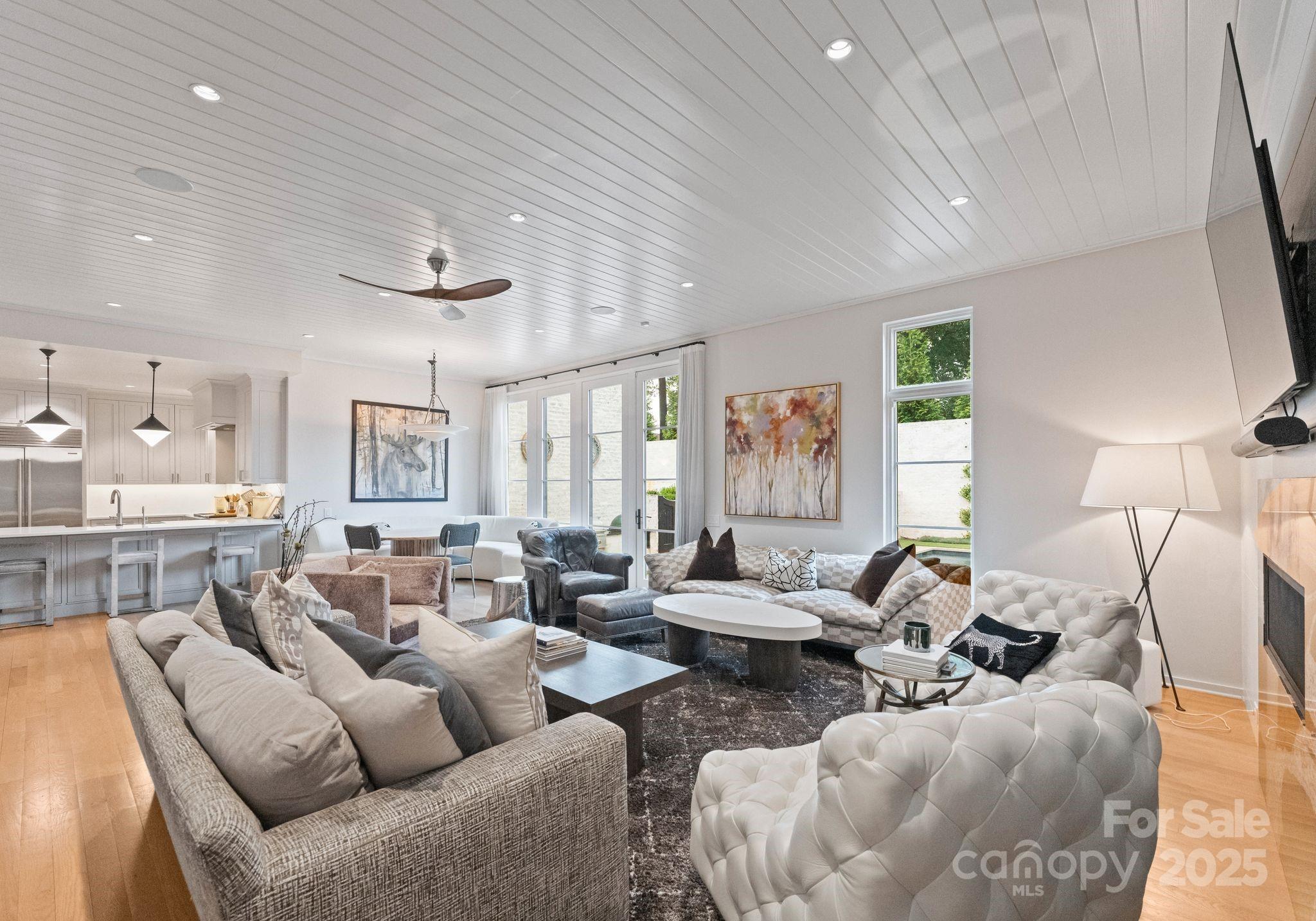 Kenwood Sharon Lane - Residential