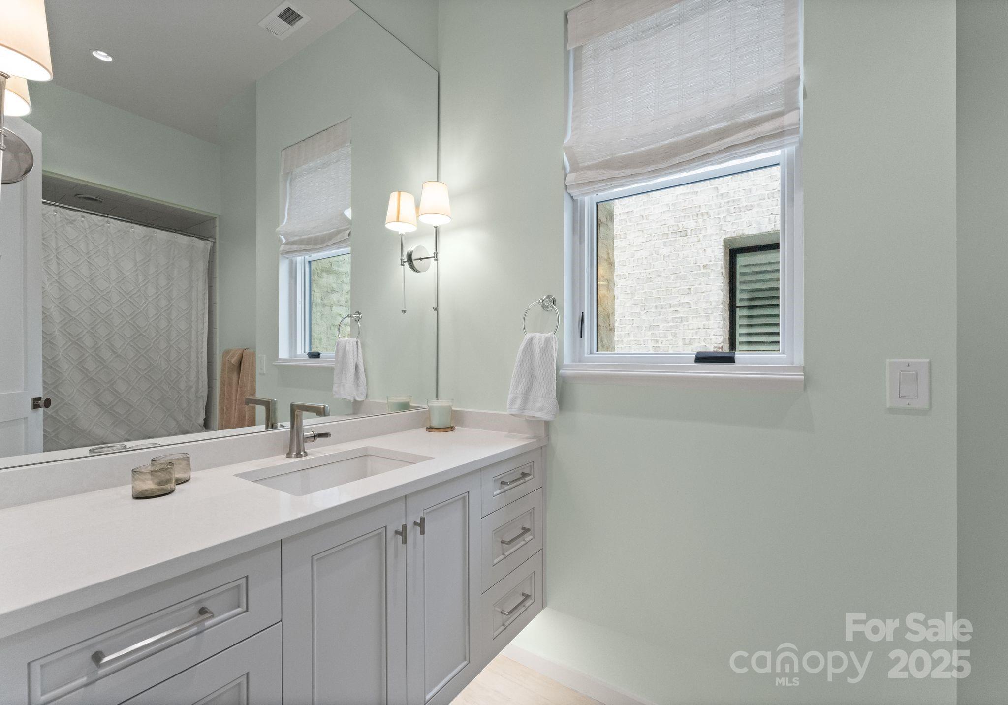 Kenwood Sharon Lane - Residential