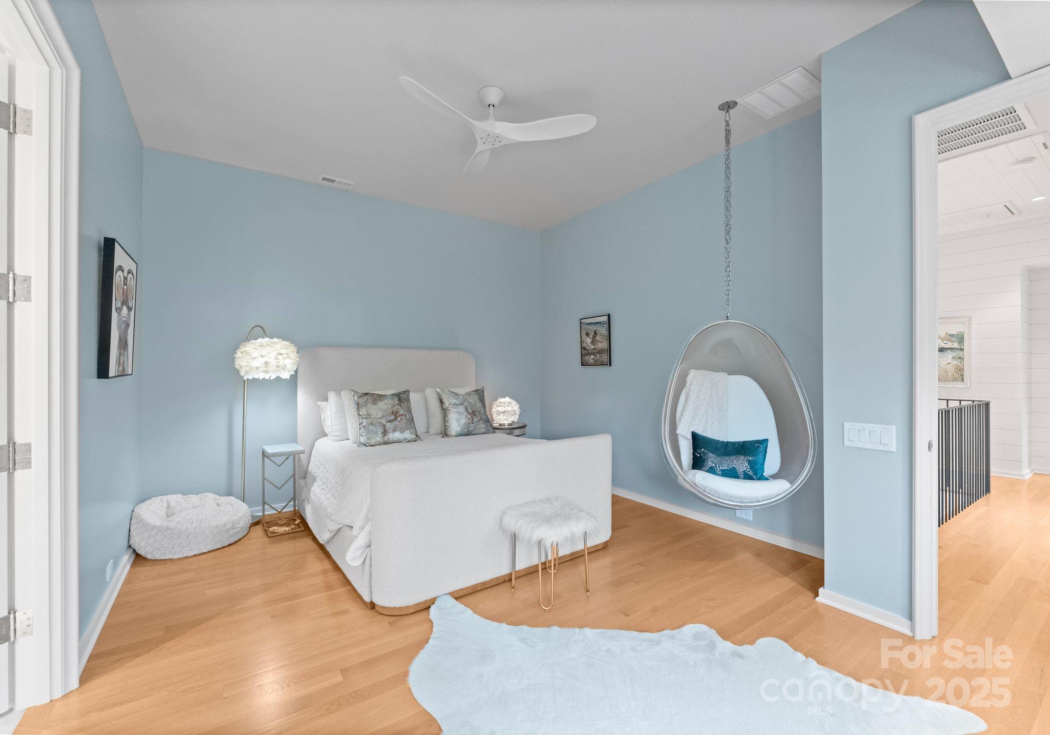 Kenwood Sharon Lane - Residential