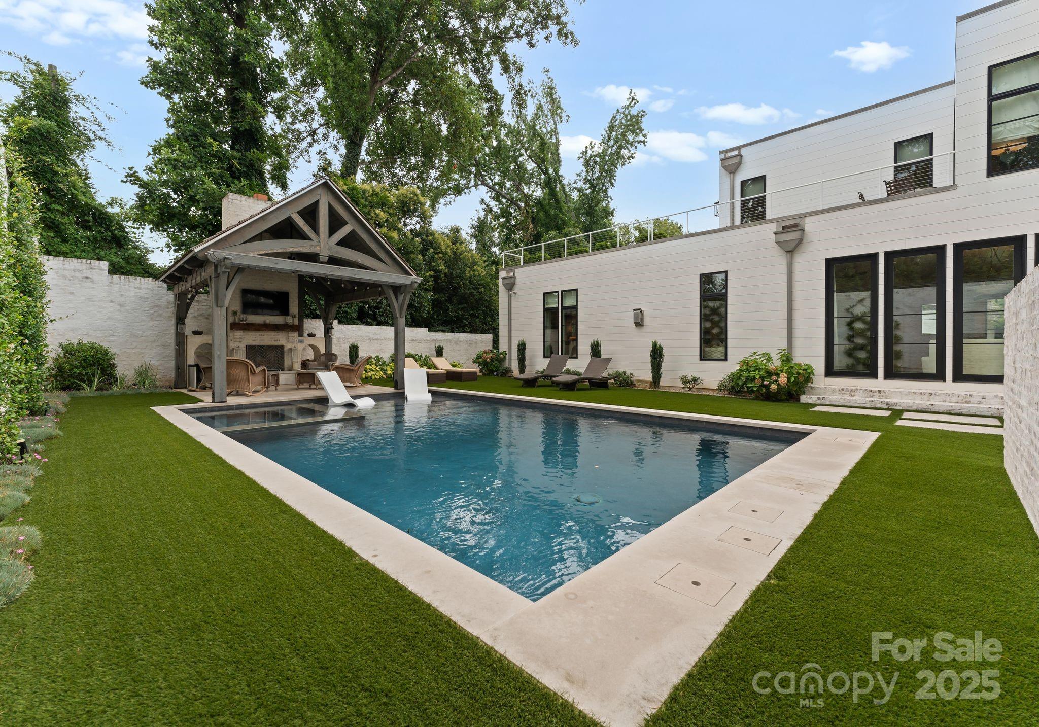 Kenwood Sharon Lane - Residential