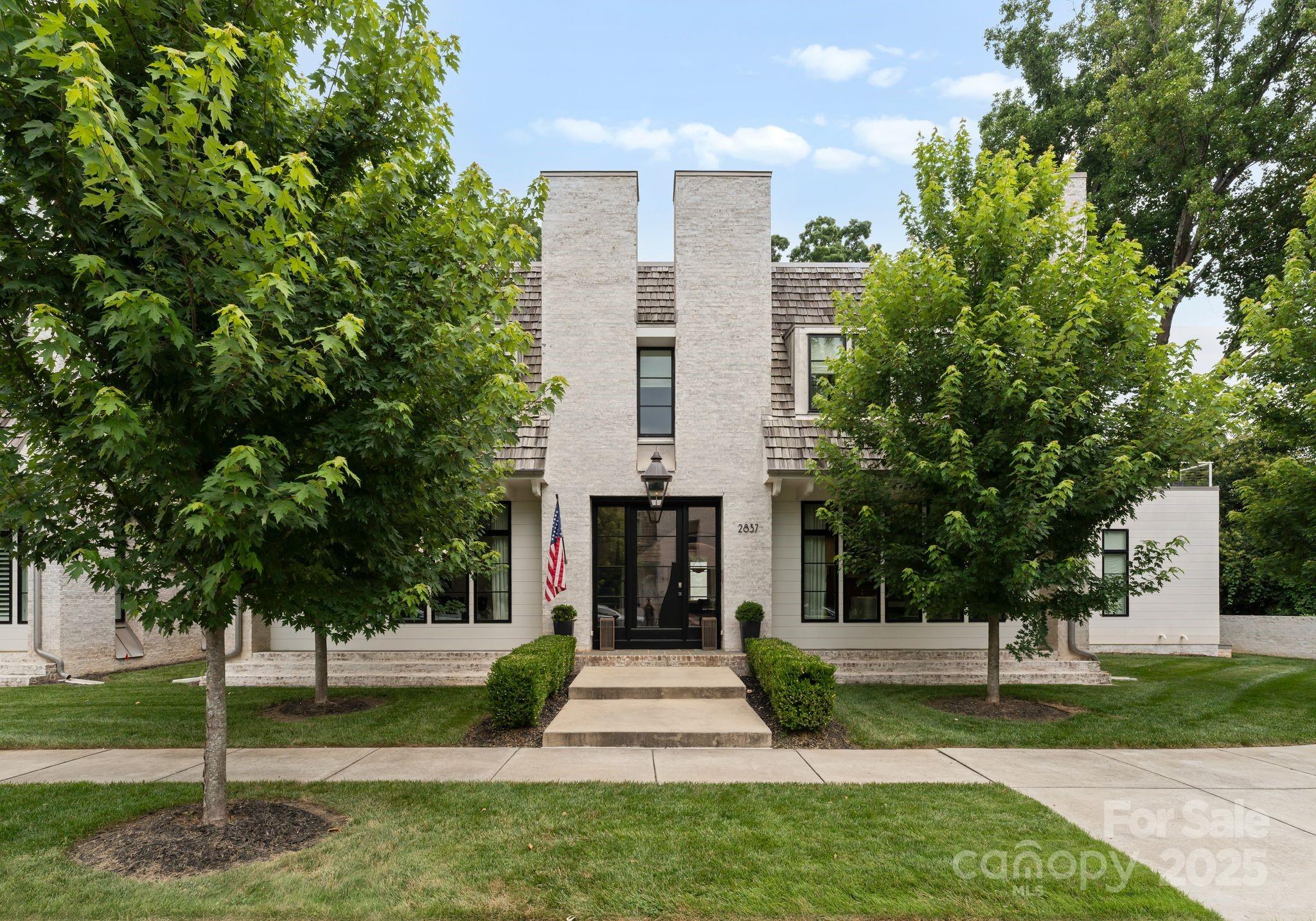 2837 Kenwood Sharon Lane