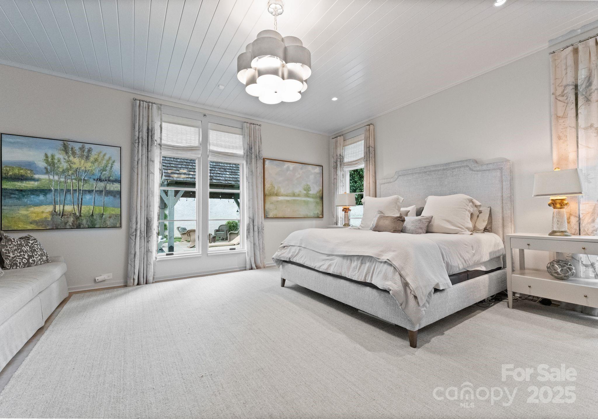 Kenwood Sharon Lane - Residential