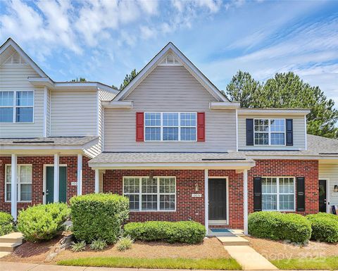 10032 Pergola View Court Charlotte NC 28213