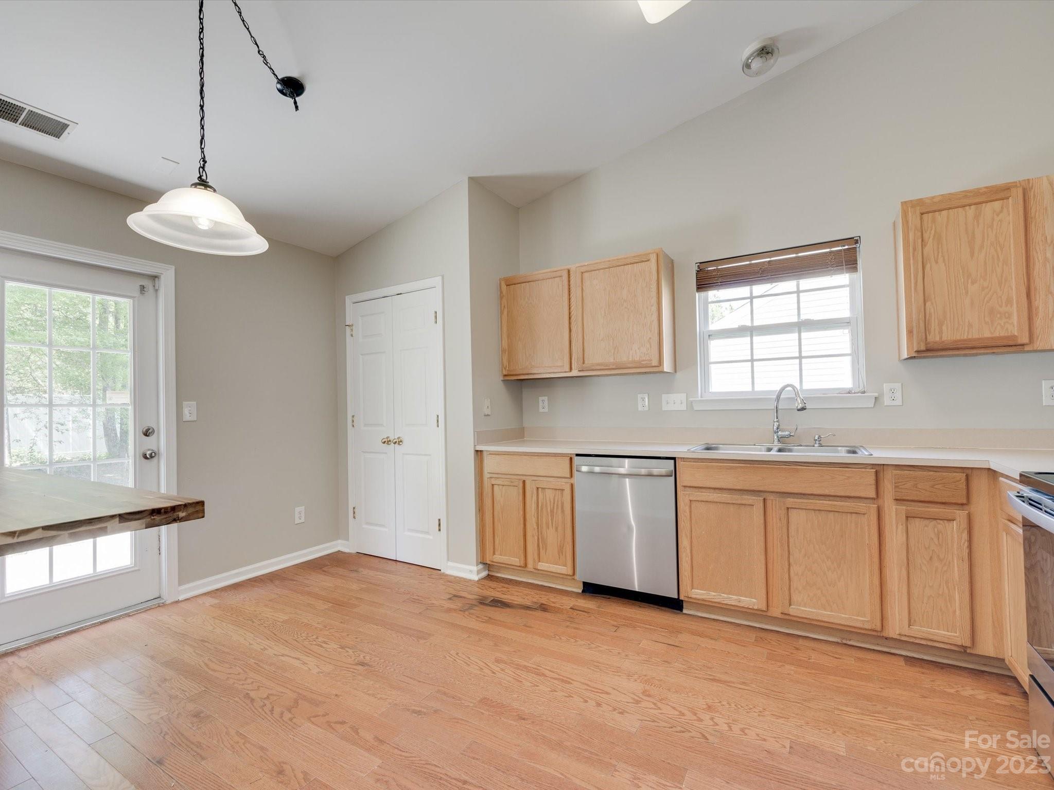 Holly Hill - Residential