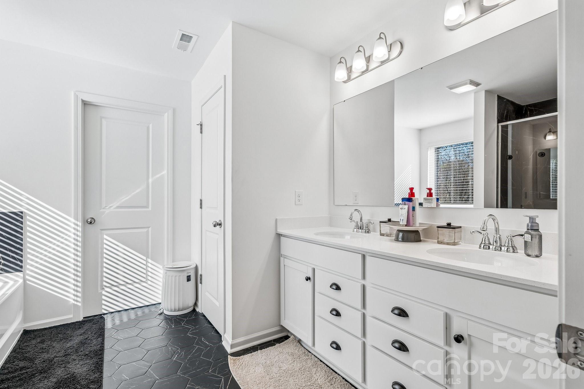 The Glenns - Residential