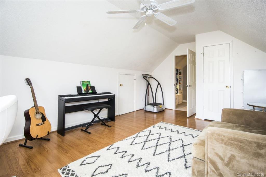 Meadow Ridge - Residential