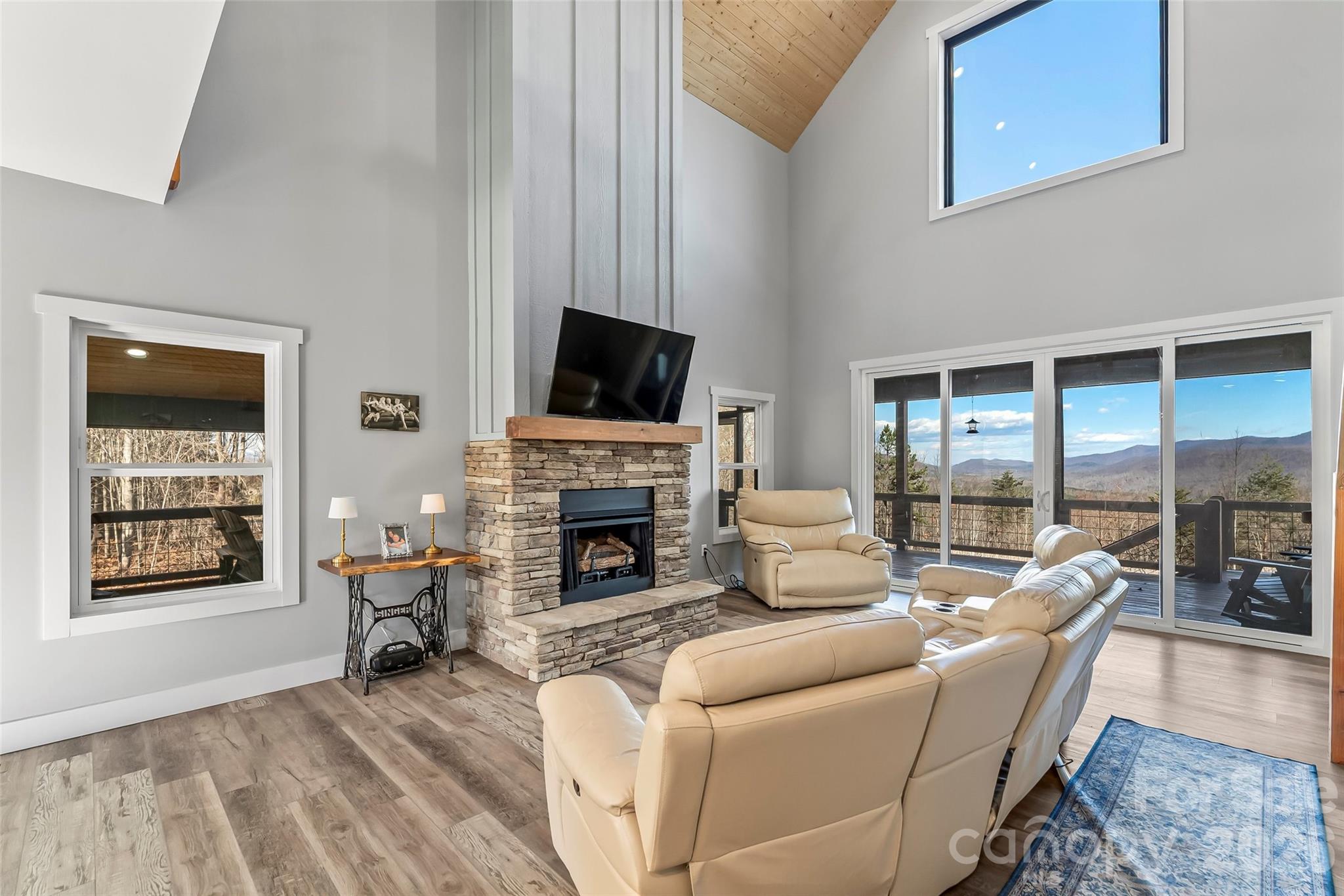 Grandview Peaks - Residential